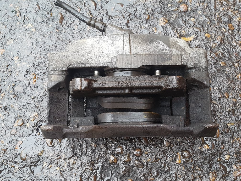 2008 - 2016 Volvo V70 III 135 Estate Left Front Caliper