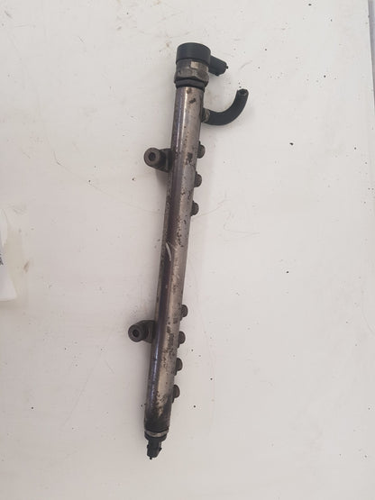 2009 - 2013 Volvo V60  Estate Injection Rail 0445215025