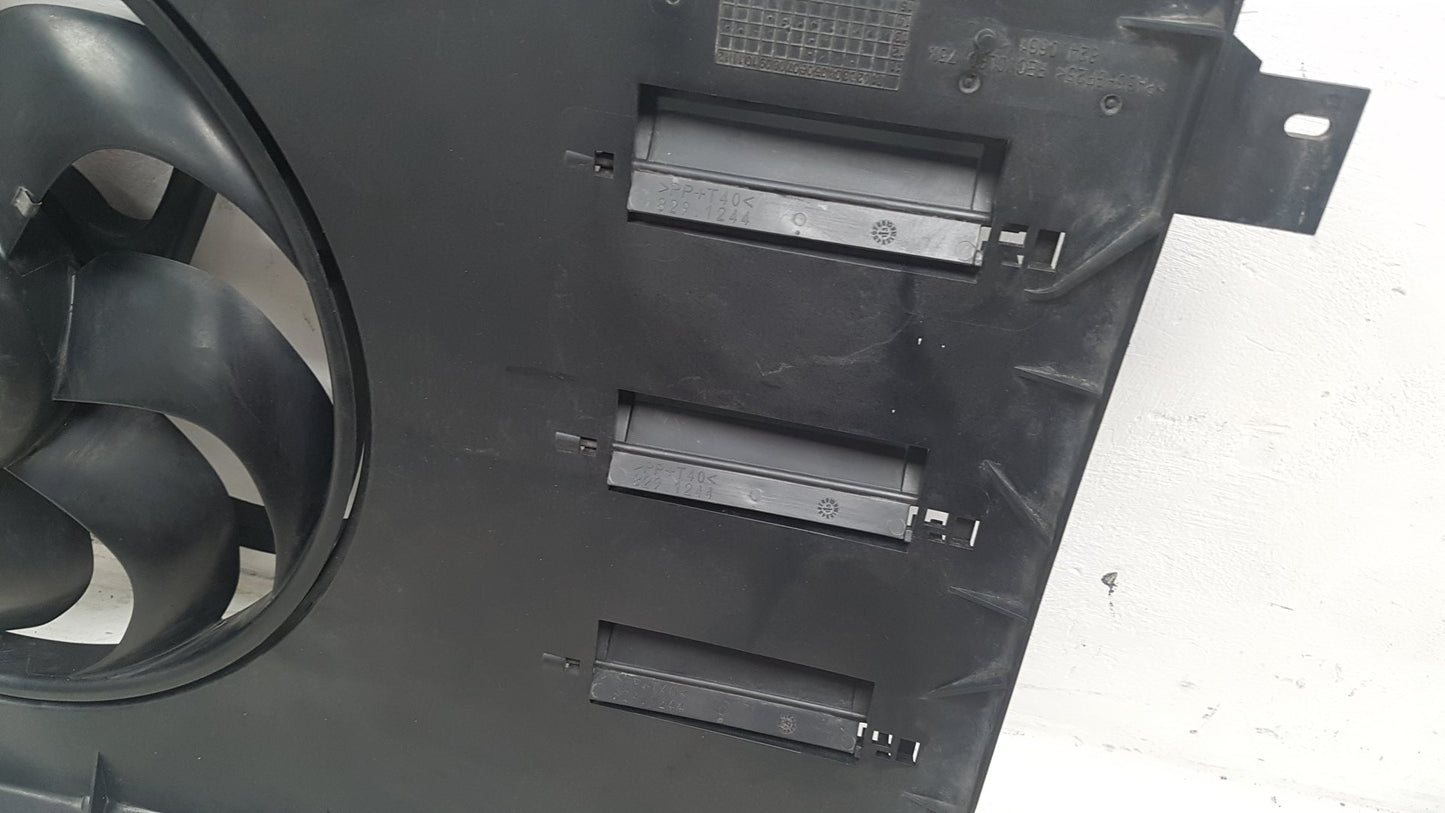2012 - 2016 Volvo V40 Cross Country  Hatchback RADIATOR FAN & COWLING (A/C CAR) 31368431