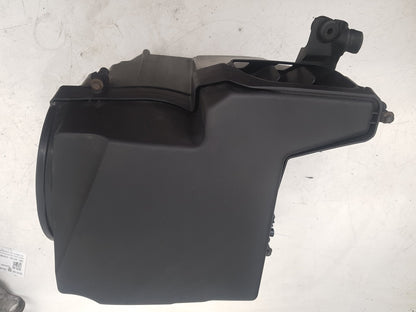 2006 - 2012 Volvo C30  Hatchback Air Filter Box 7689550204