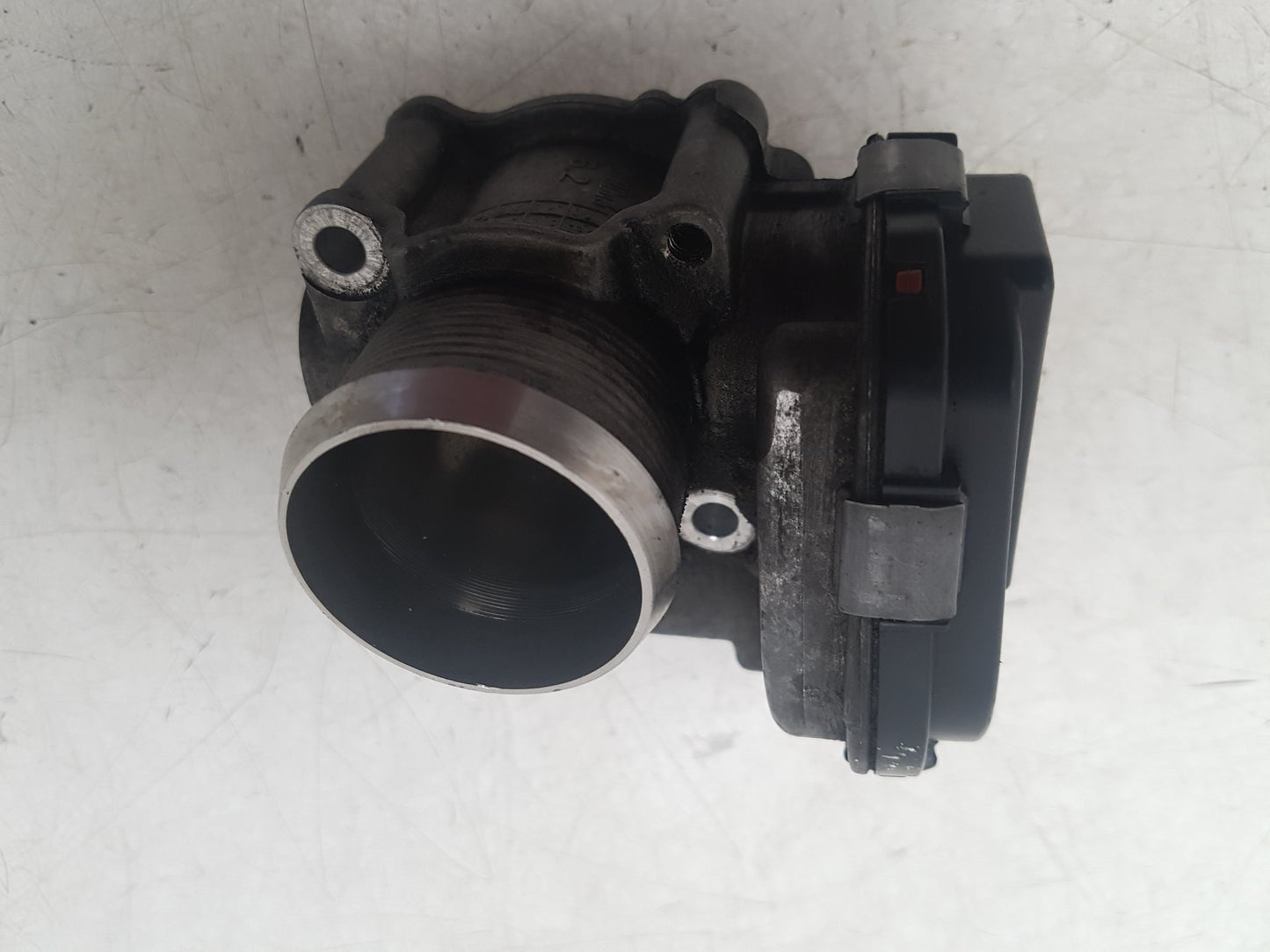 2015 Volvo S60  Saloon Throttle Body 28275019