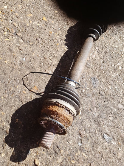 2005 - 2012 Volvo C30  Hatchback DRIVESHAFT - DRIVER FRONT (MANUAL) 36001360