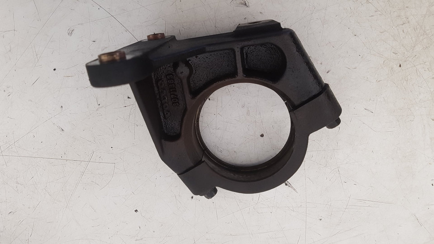 2003 - 2007 Volvo XC70 II 295 Estate Driveshaft Mount