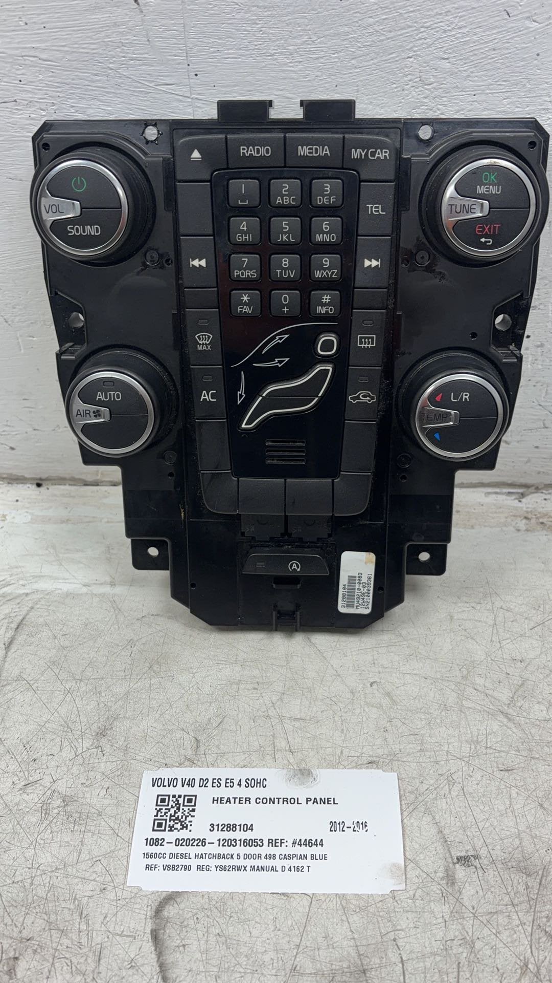 2013 - 2016 Volvo V40 III 525 Hatchback Heater Controls 31288104