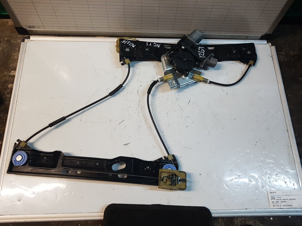 2010 Saab 95  Saloon WINDOW REG MOTOR (PASSENGER SIDE FRONT) 12823438
