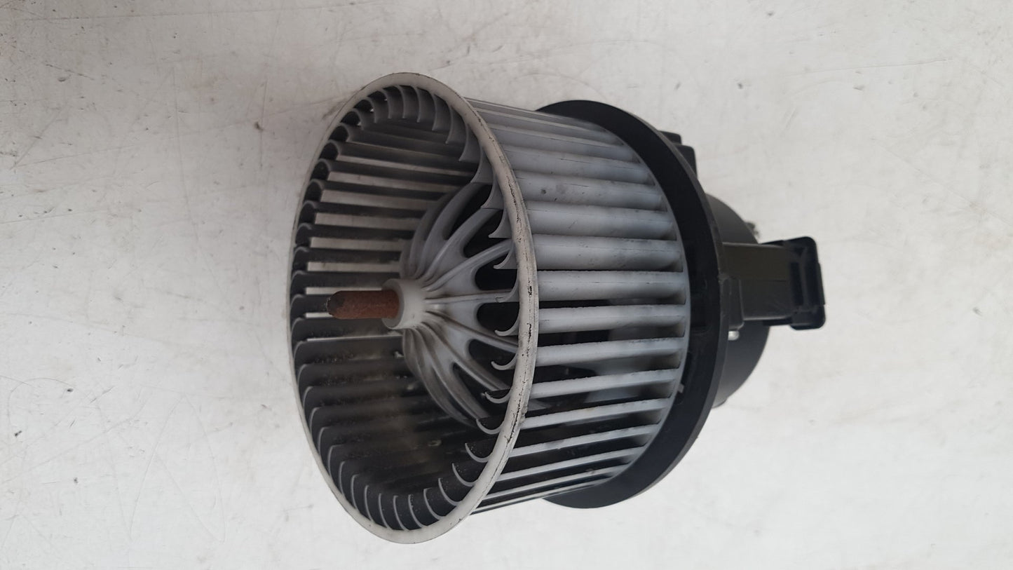 2010 - 2014 Volvo XC60  Estate Blower Motor 6G9N-18D419-AA