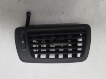 2000 - 2007 Volvo XC70  Estate AIR VENT (PASSENGER SIDE FRONT) 3409378