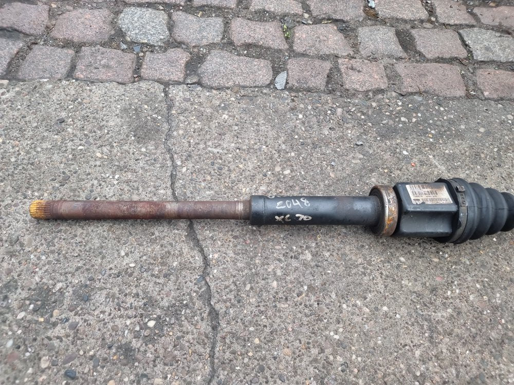 2005 - 2007 Volvo XC70  Estate Right Front Drive Axle 9445911