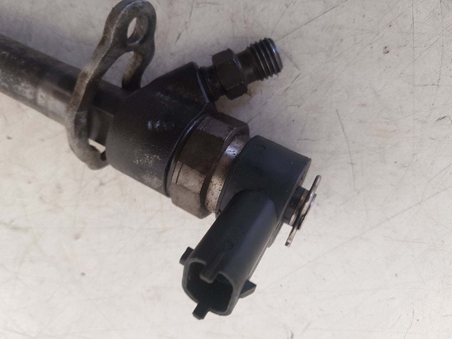2000 - 2007 Volvo XC70  Estate Fuel Injector 0445110251
