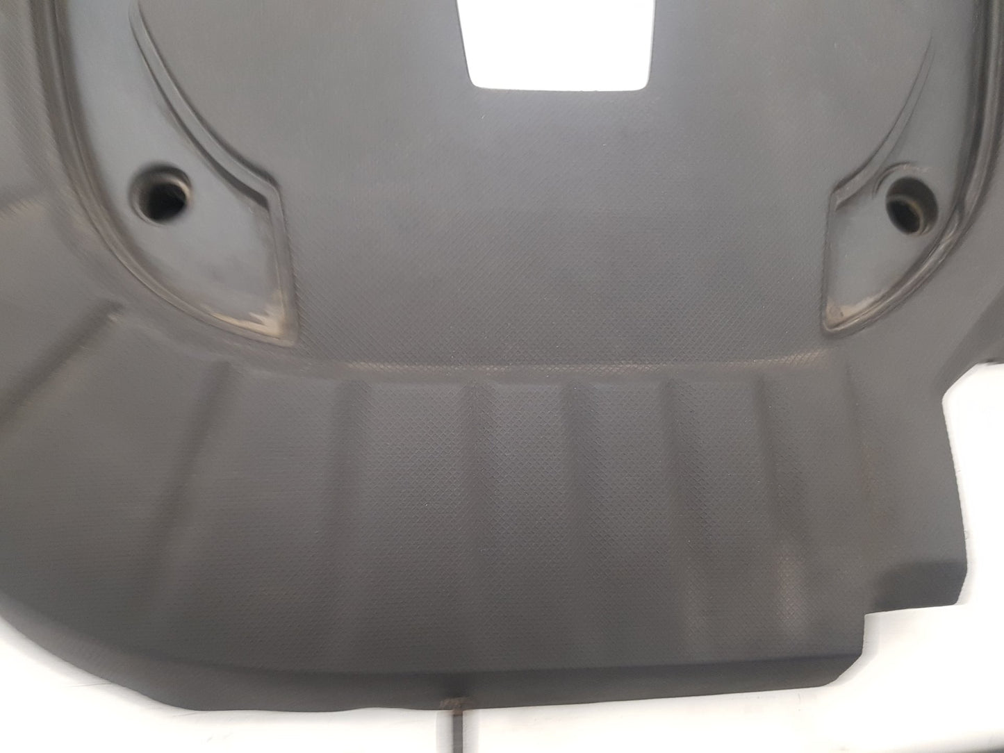 2012 - 2015 Volvo V40  Hatchback Engine Cover 30757910