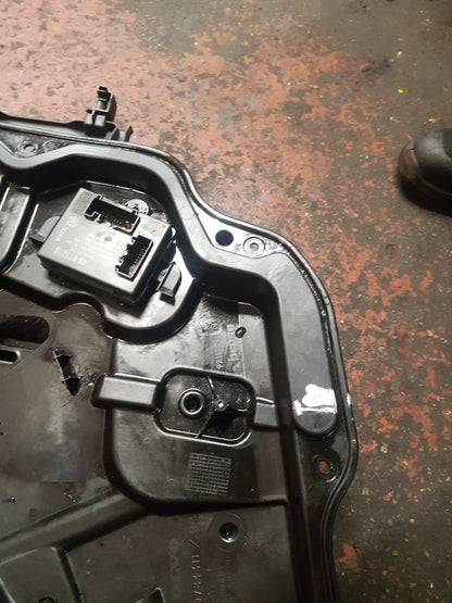 2011 - 2014 Volvo V60 I 155 Estate WINDOW REG (DRIVERS SIDE FRONT) 30784311