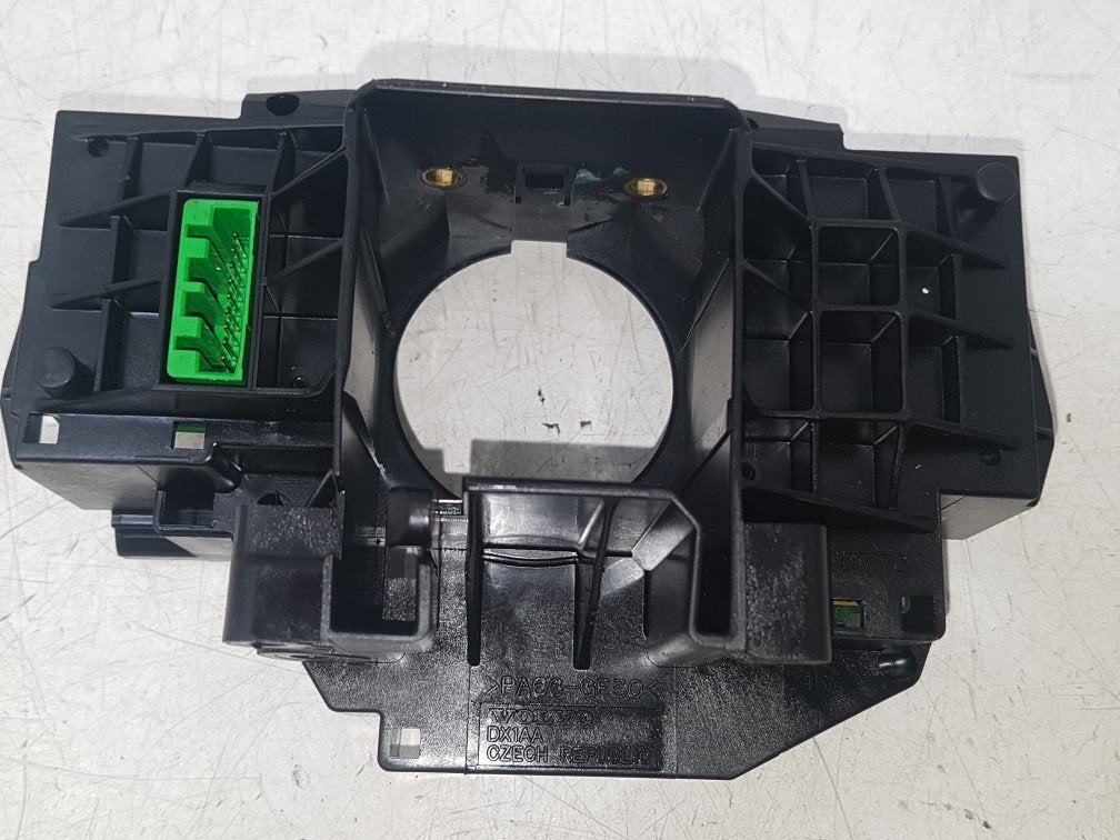 2004 - 2010 Volvo S40  Saloon STEERING WHEEL MODULE 30658614