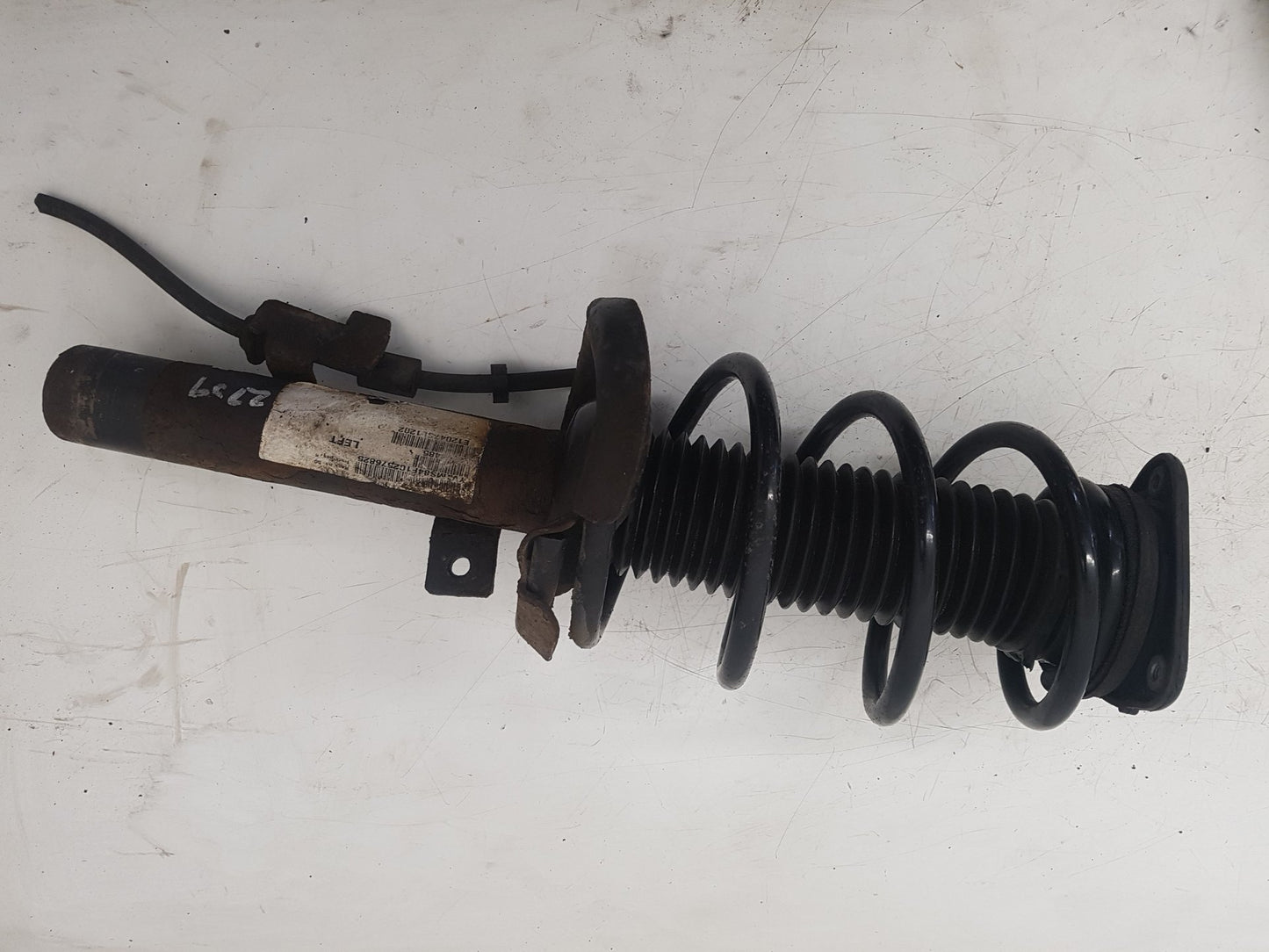 2005 - 2012 Volvo S40  Saloon Left Front Shock Absorber 31277606
