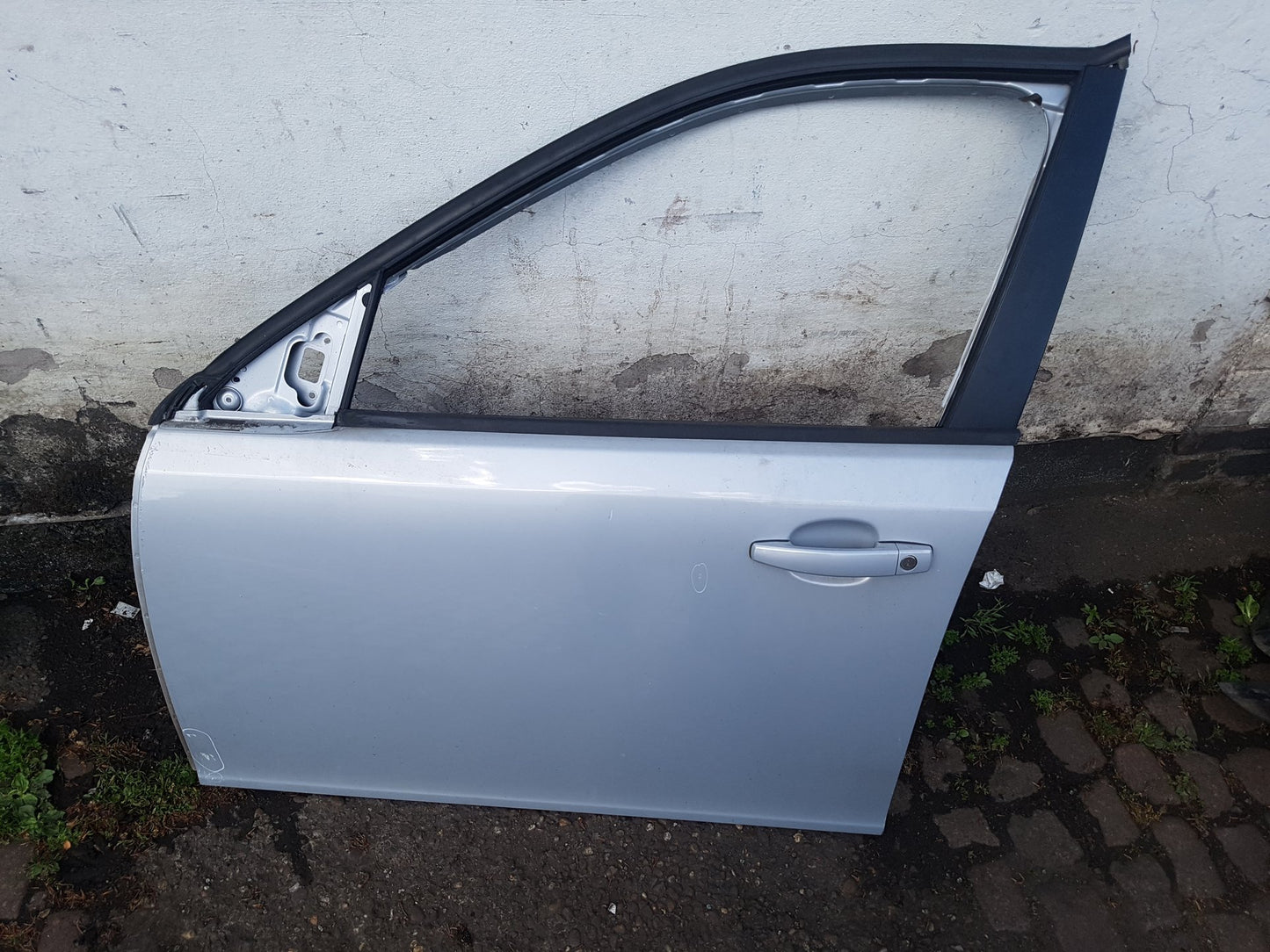2007 - 2015 Saab 9-3  Estate DOOR - BARE (FRONT PASSENGER SIDE)