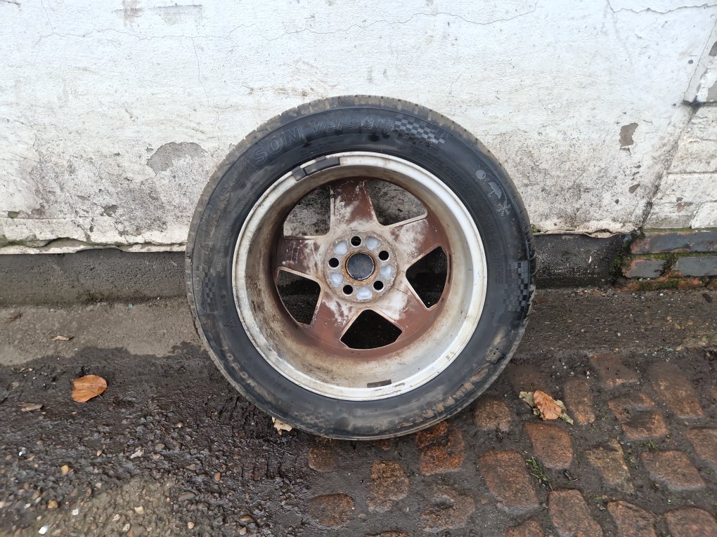 2005 - 2012 Volvo S40  Saloon Alloy Wheel 30671413  16 CERYX
