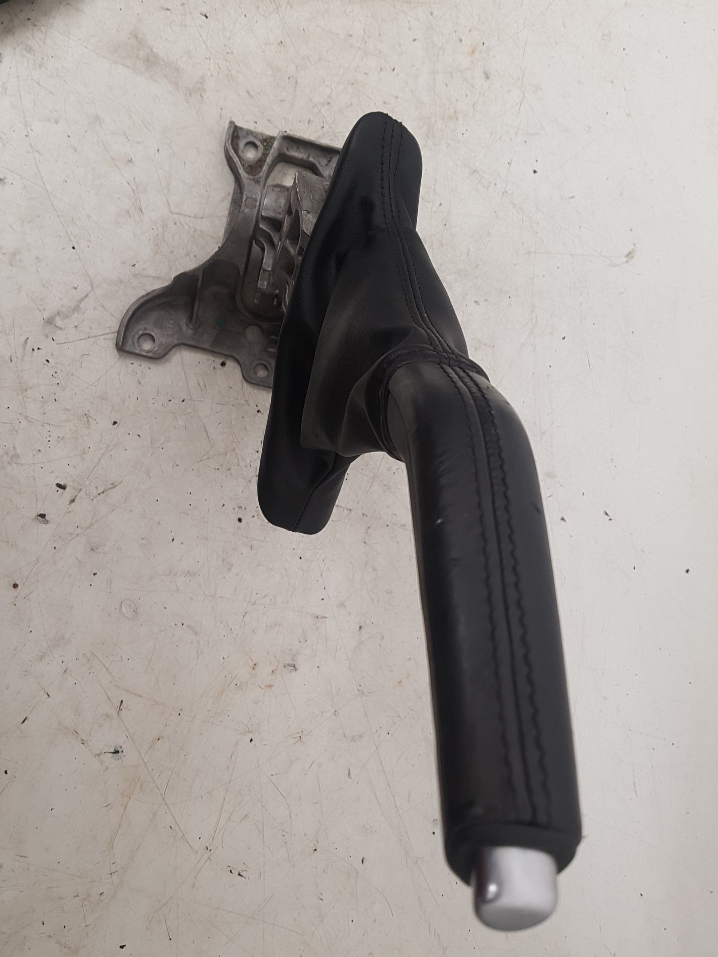 2013 - 2016 Volvo V40 III 525 Hatchback Handbrake Assembly 11330161