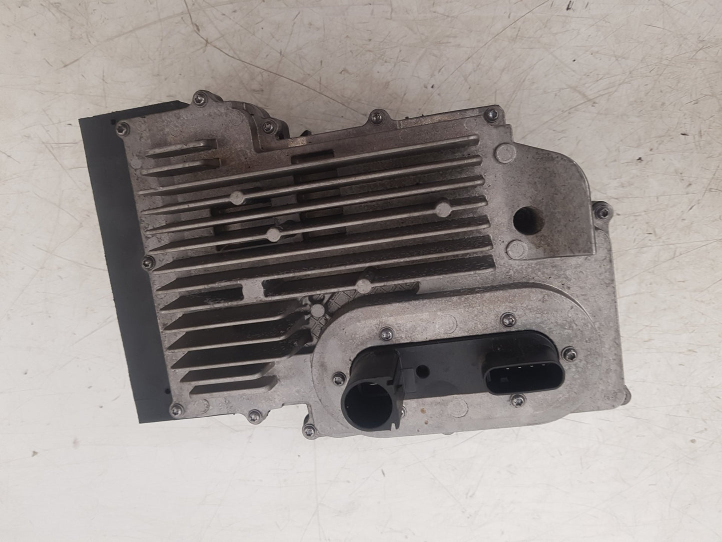 2017 - 2026 Volvo V60 II 225 Estate BATTERY POWER DISTRIBUTION MODULE 31652295