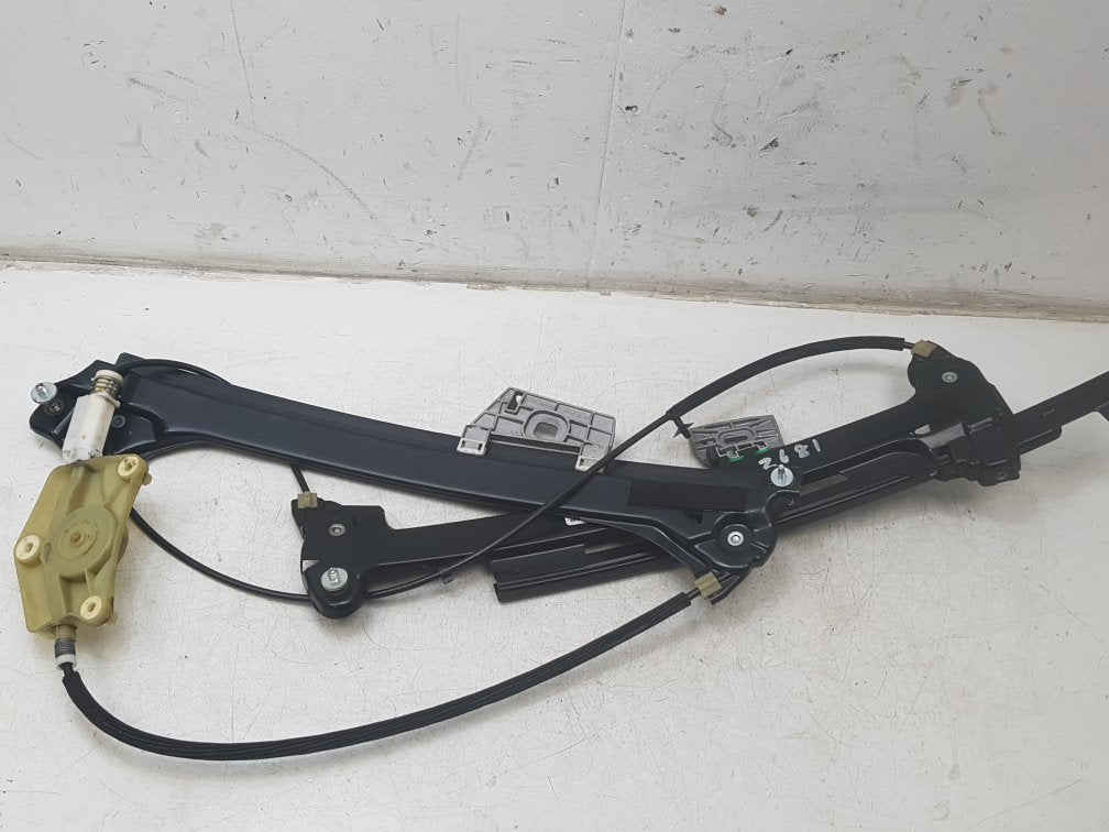 2007 - 2012 Volvo C70 II 542 Convertible WINDOW REGULATOR/MECH ELECTRIC  (FRONT PASSENGER SIDE) 30633660