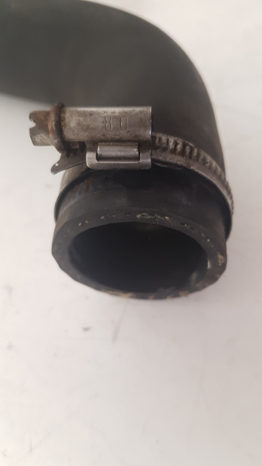 2000 - 2007 Volvo V70  Estate RADIATOR HOSE 30680912