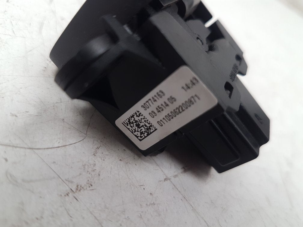 2006 - 2010 Volvo S40  Saloon Left Rear Window Switch 30774163