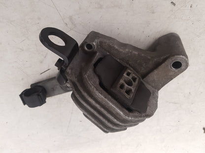 2013 - 2016 Volvo V40 III 525 Hatchback ENGINE MOUNT (TOP) 30741583