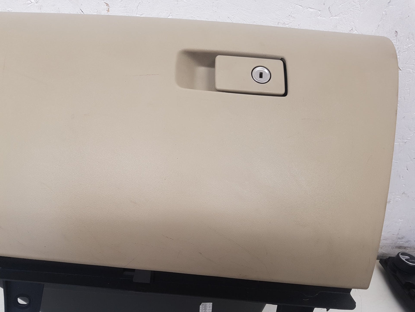 2008 - 2013 Volvo XC60 I 156 Estate Glove Box 30755902