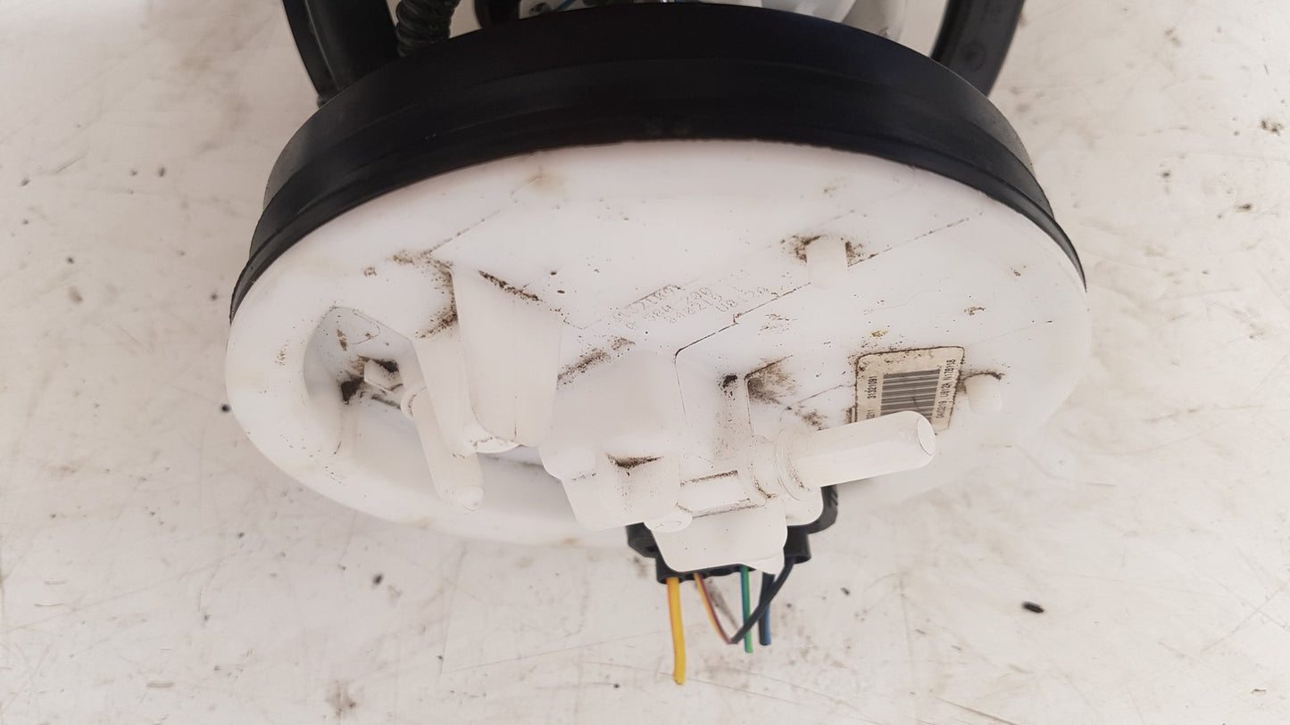 2015 - 2019 Volvo V40 Cross Country  Hatchback Fuel Pump 31321091