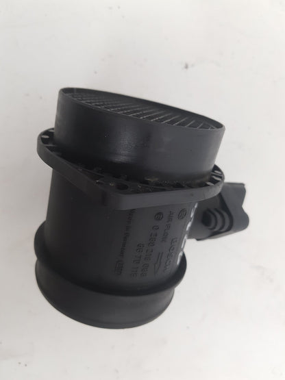 2001 - 2008 Volvo V70  Estate Air Flow Meter 8670115