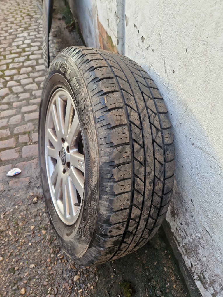 2002 - 2006 Volvo XC90  Estate Alloy Wheel 30643772