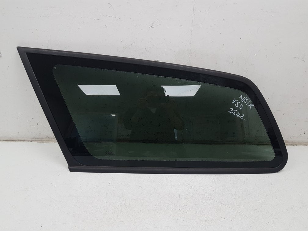 2005 - 2012 Volvo V50   Estate Left Rear Quarter Door Glass
 8650442