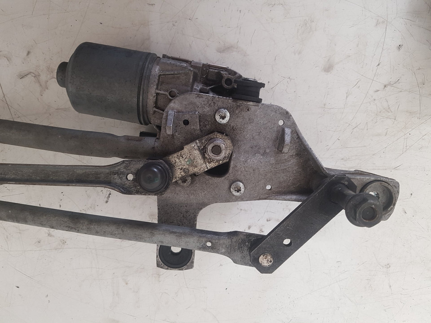 2012 Volvo S60  Saloon WIPER MOTOR (FRONT) & LINKAGE 1397220627