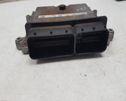 2007 - 2010 Volvo XC90  Estate Engine ECU 30646931