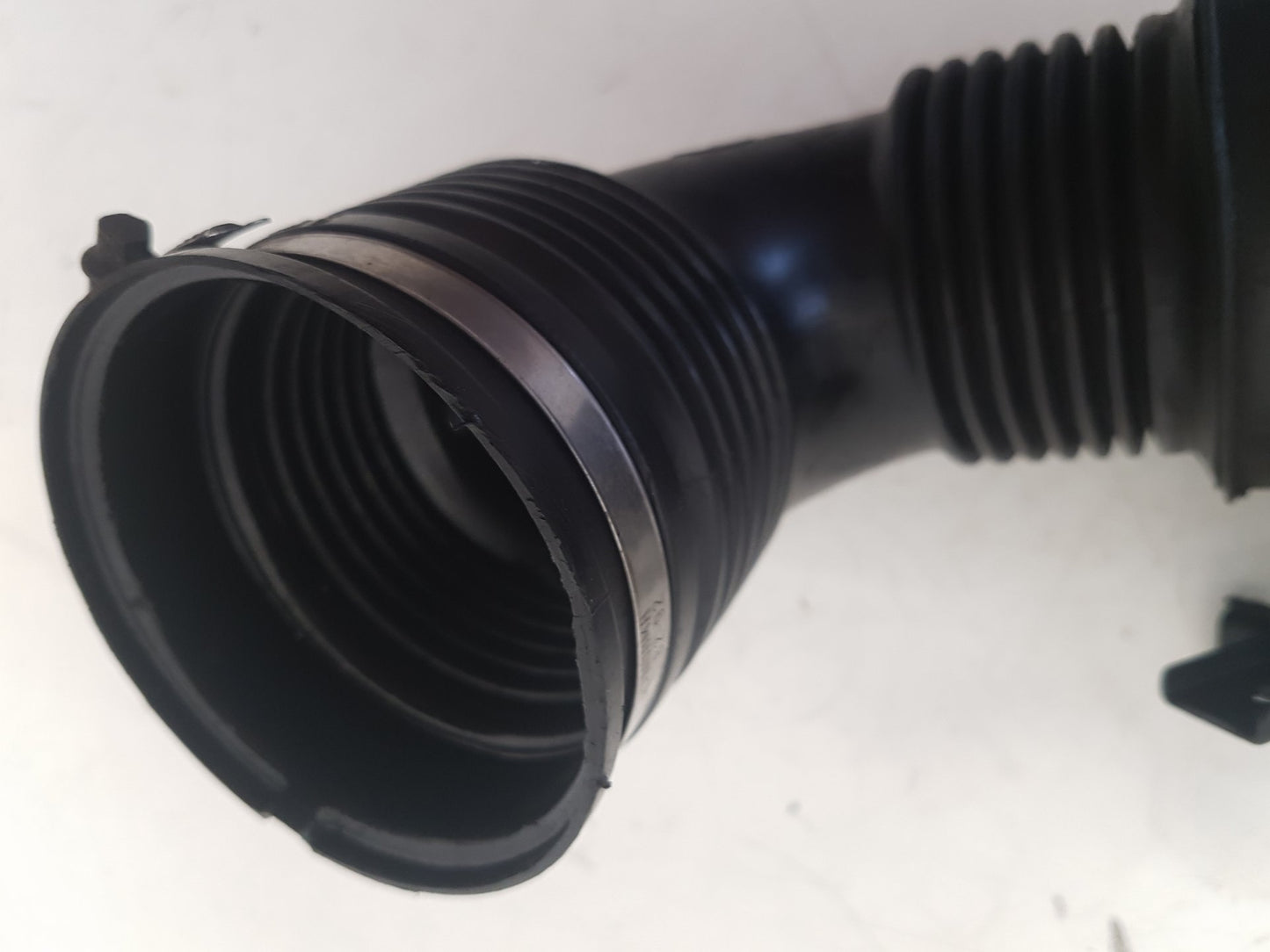 2010 - 2012 Saab 9-5  Saloon Intercooler Pipe 55561787