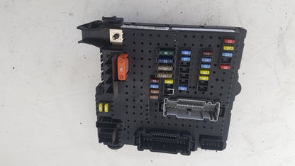 2002 - 2006 Volvo XC90  Estate FUSE BOX (BODY ECU)(REAR ELECTRONIC MODULE) 30728273