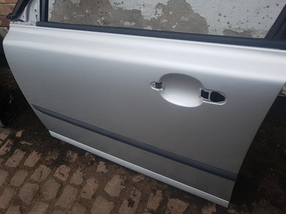 2004 - 2010 Volvo V50   Estate DOOR - BARE (FRONT PASSENGER SIDE)