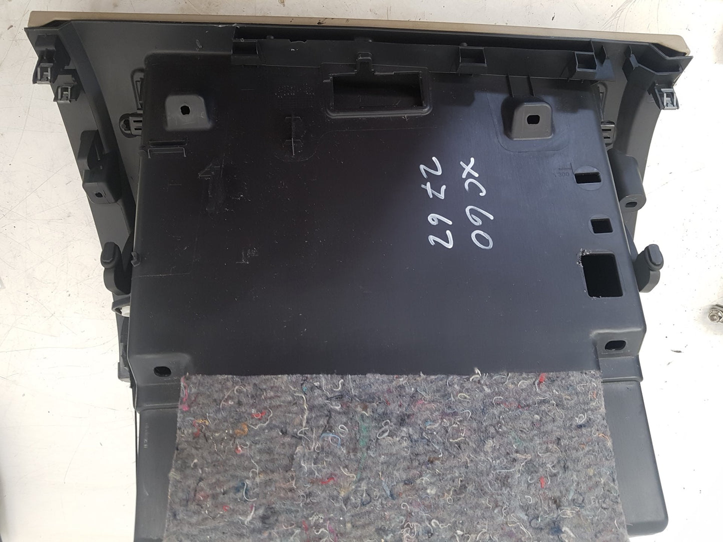 2008 - 2013 Volvo XC60 I 156 Estate Glove Box 30755902