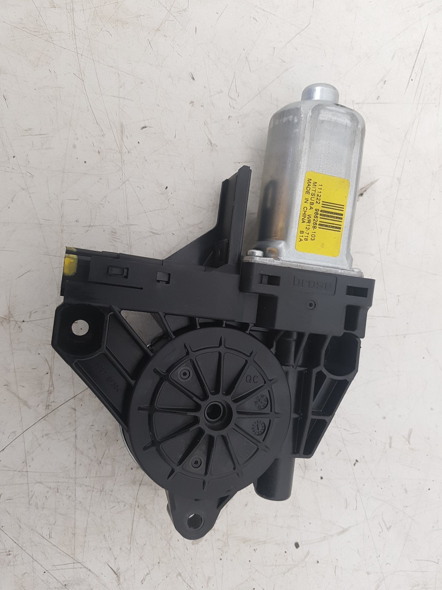 2008 - 2013 Volvo XC60 I 156 Estate Volvo Front Left Window Regulator Motor Passenger Side FRONT 2008-2013 966268-103 966268-103