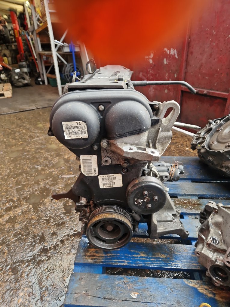 2005 - 2012 Volvo S40  Saloon Engine 6906022