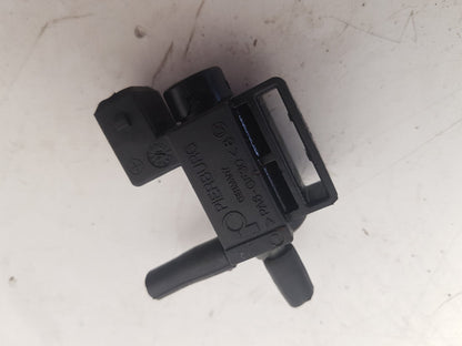 2013 - 2015 Volvo V60  Estate VACUUM CONTROL SOLENOID VALVE 31339879
