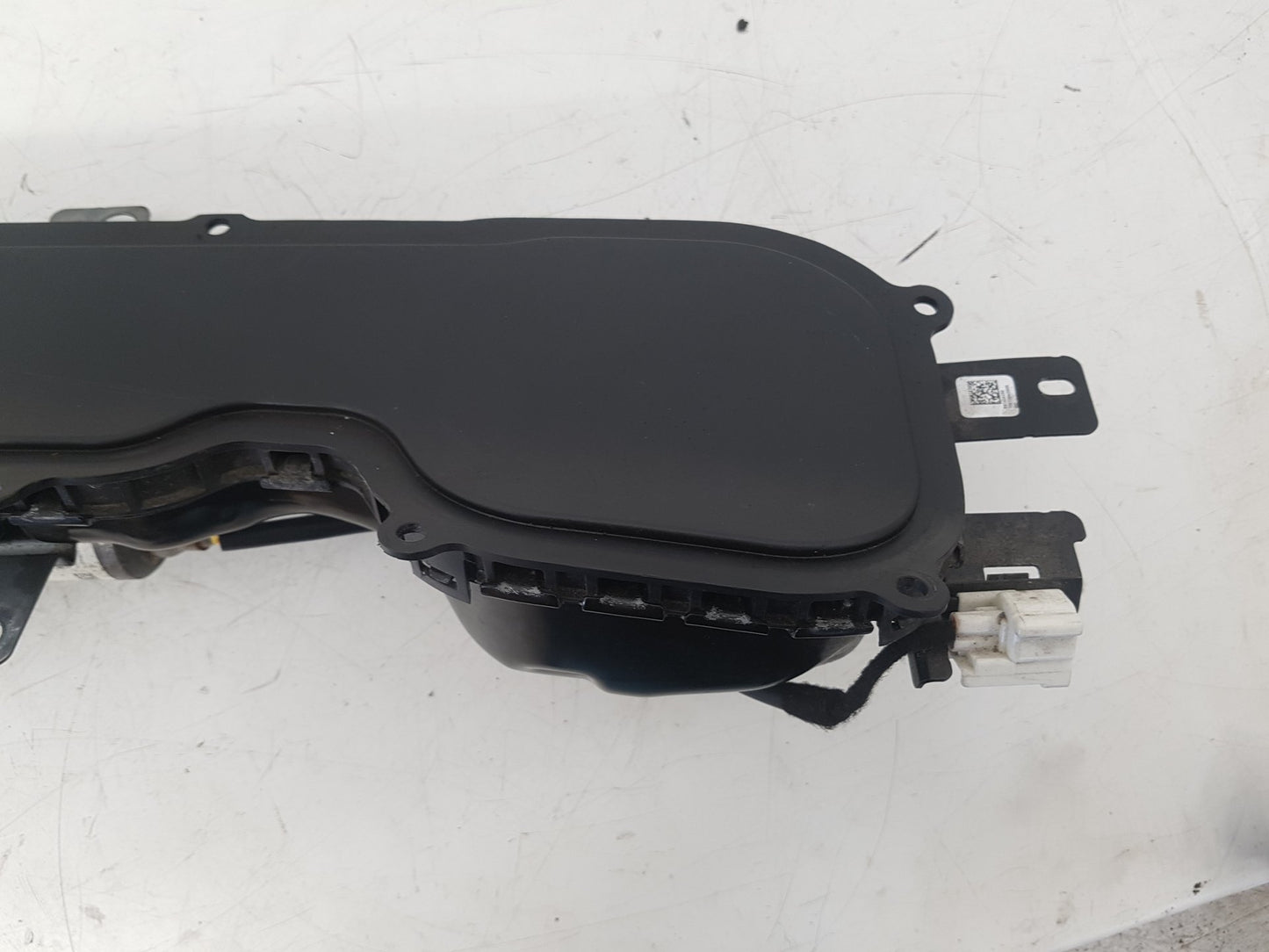 2015 - 2019 Volvo V40 Cross Country  Hatchback PEDESTRIAN AIRBAG 31404289