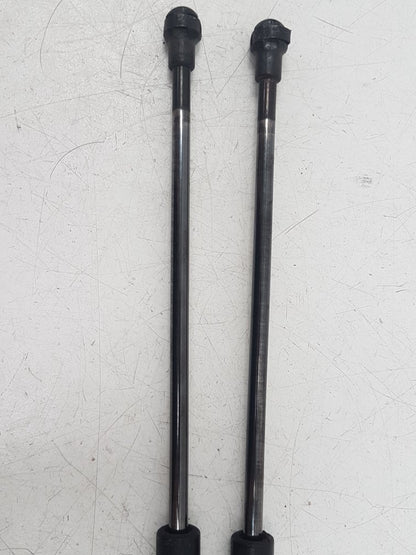 2005 - 2010 Volvo XC90  Estate TAILGATE STRUTS/RAMS - PAIR 30634580