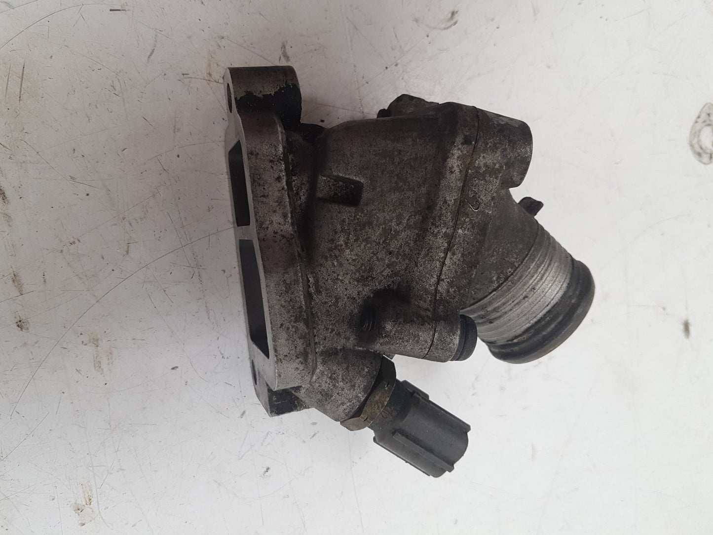 2003 - 2014 Volvo XC90 I 275 Estate THERMOSTAT HOUSING/TEMP SENSOR 8636954