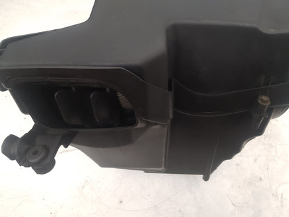 2006 - 2012 Volvo C30  Hatchback Air Filter Box 7689550204