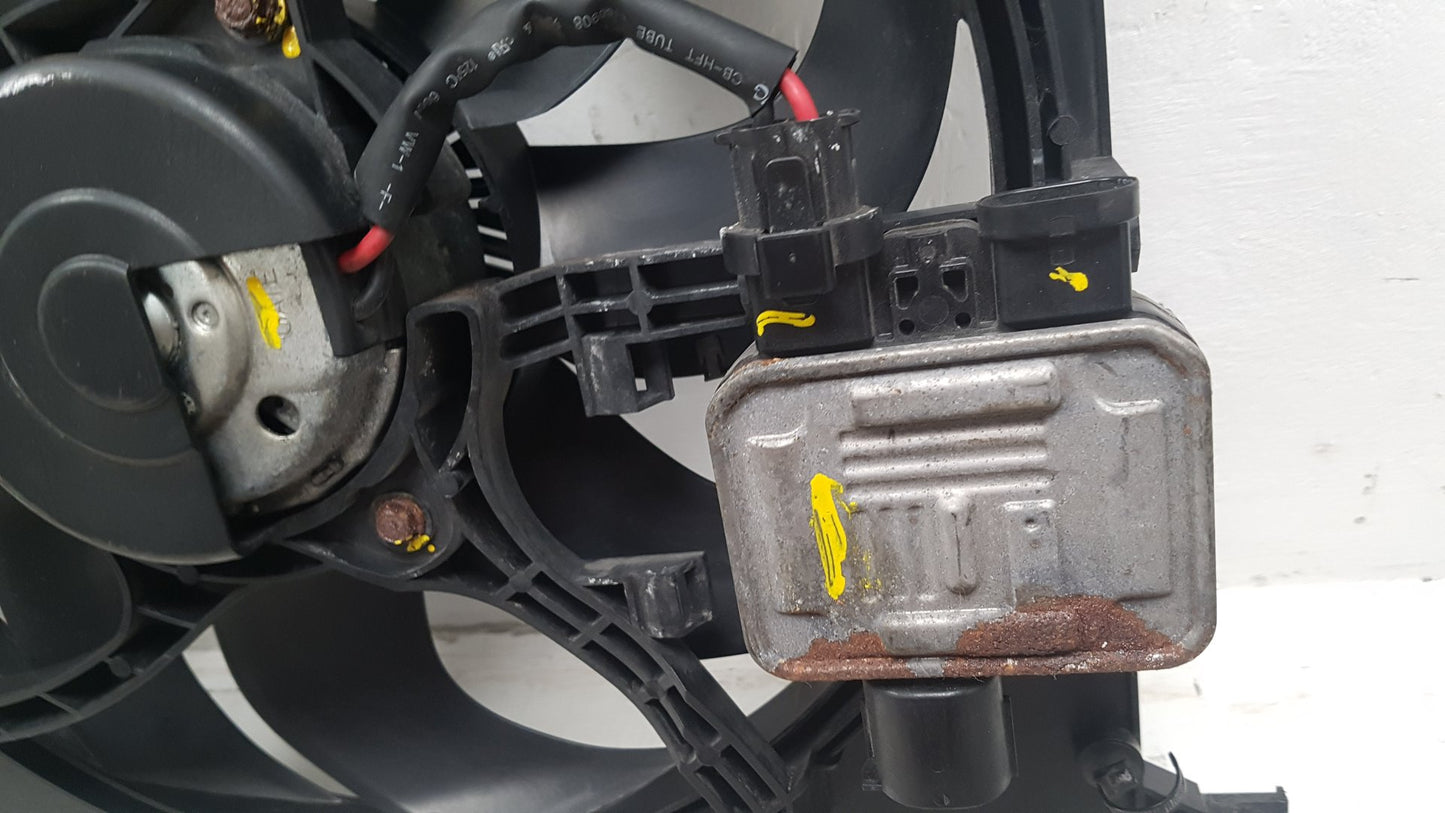 2012 - 2016 Volvo V40 Cross Country  Hatchback RADIATOR FAN & COWLING (A/C CAR) 31368431