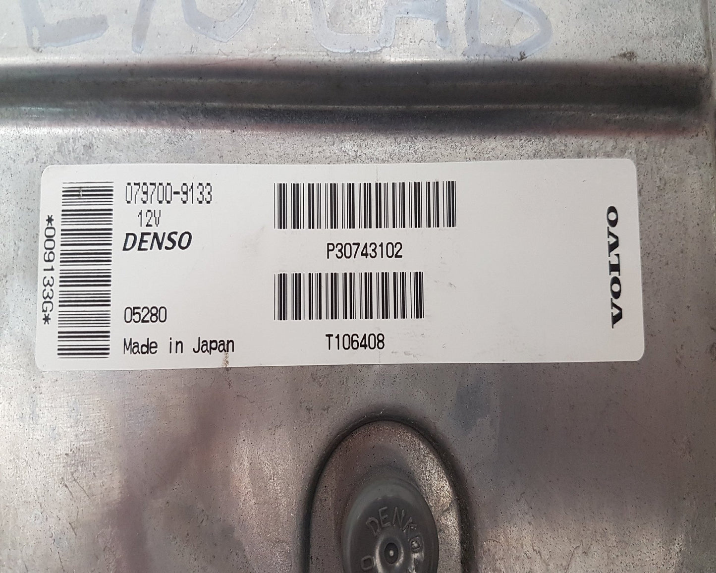 2006 - 2009 Volvo C70  Convertible Engine ECU 30743102