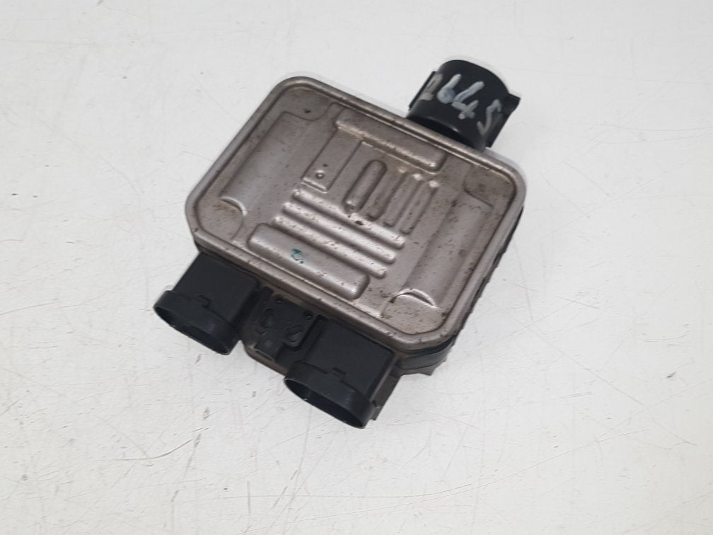 2012 - 2016 Volvo V40 Cross Country  Hatchback COOLING FAN RELAY 940013802