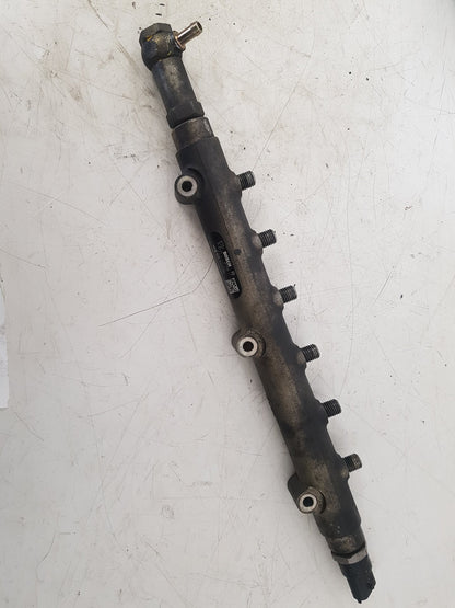 2002 - 2006 Volvo XC90  Estate Injection Rail 0445215015