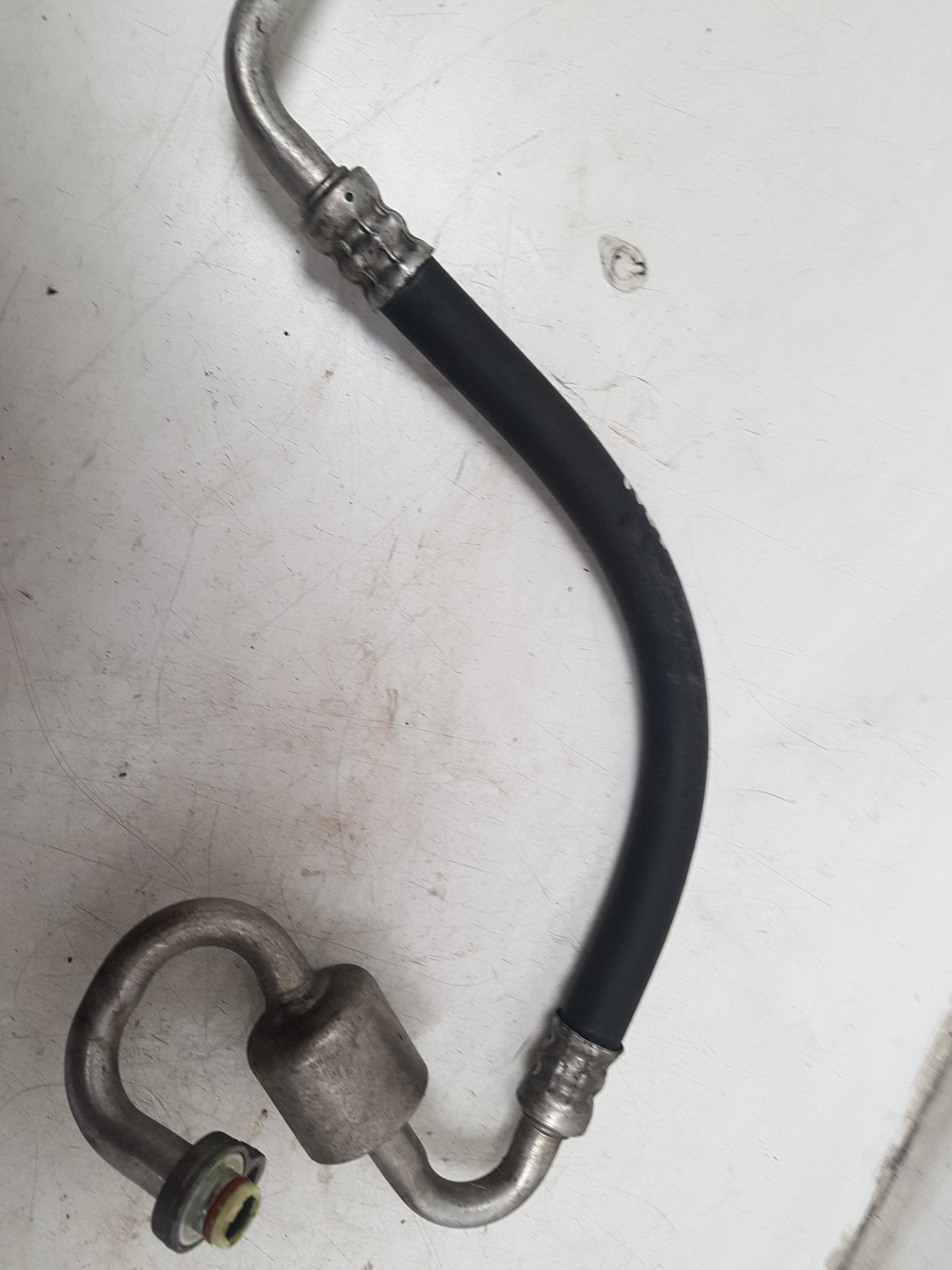 2012 - 2019 Volvo V40  Hatchback A/C Pipe  31467924