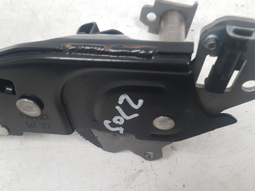 2005 - 2012 Volvo S40  Saloon Handbrake Assembly 32265482