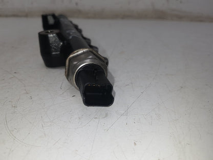 2012 - 2019 Volvo V40  Hatchback Injection Rail 968529758002